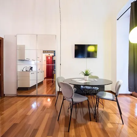Loft Centro Storico Apartman *