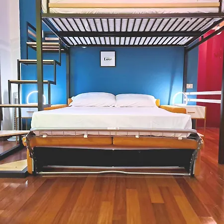 Loft Centro Storico 아파트